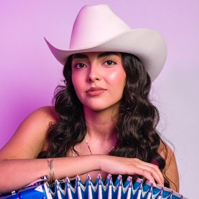 Evelyn Ozuna